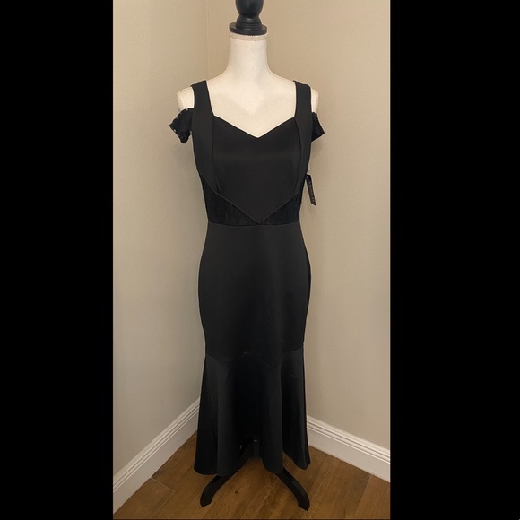 Alexa B Nites Gown - Picture 4 of 5